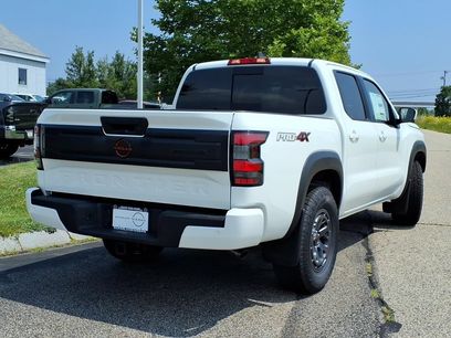 New 2026 Nissan Frontier PRO-4X w/ Pro-4x Convenience Package