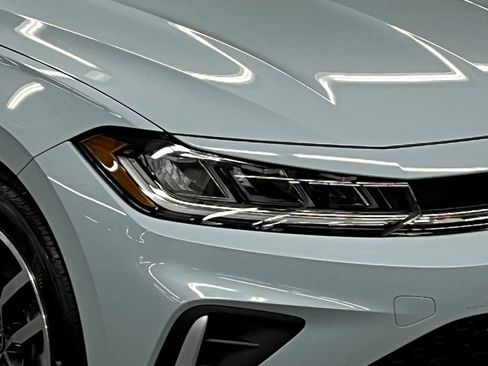 New 2025 Volkswagen Jetta SE image 41