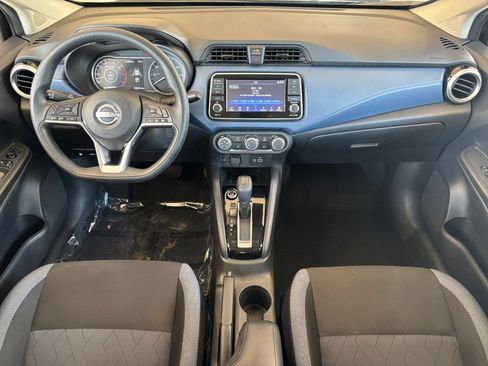 Used 2025 Nissan Versa SV FWD image 22
