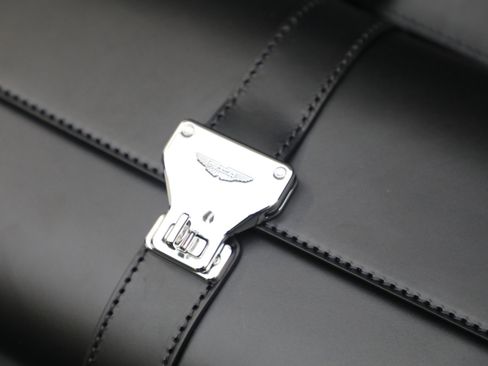 Used 2025 Aston Martin Vanquish image 36