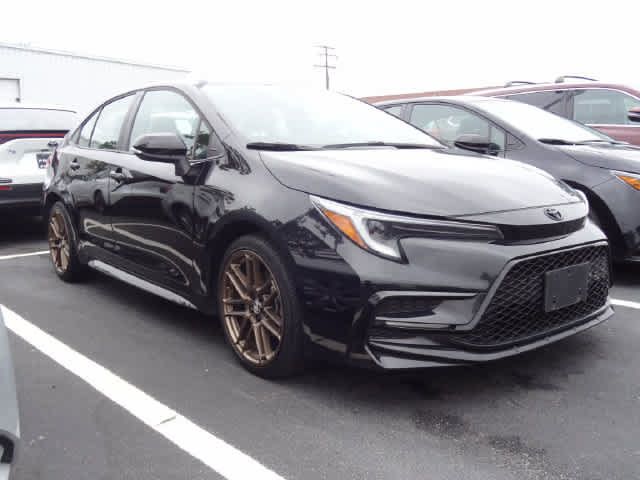 Used 2024 Toyota Corolla Sedan w/ SE Convenience Package FWD image 3