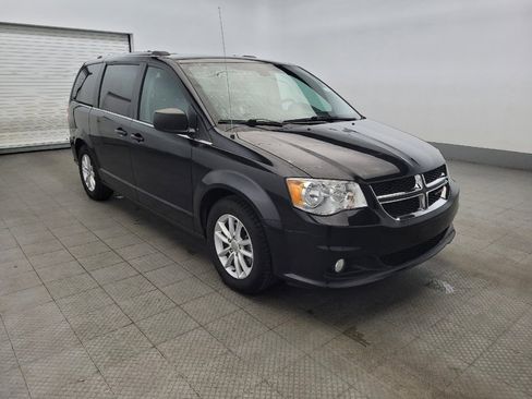 Used 2020 Dodge Grand Caravan SXT image 13