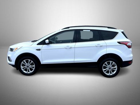 Used 2018 Ford Escape SE FWD image 8