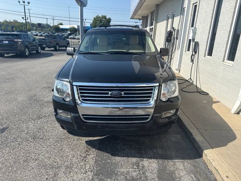 Used 2010 Ford Explorer XLT AWD/4WD image 8