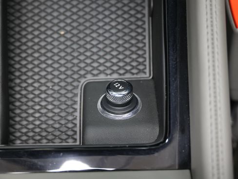 Used 2018 Bentley Flying Spur S W12 AWD/4WD image 43