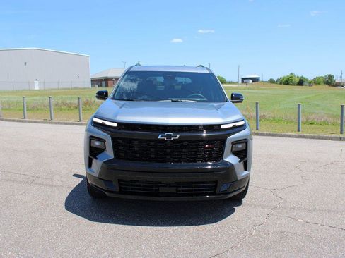 New 2026 Chevrolet Traverse RS w/ LPO, Floor Liner Package FWD image 4