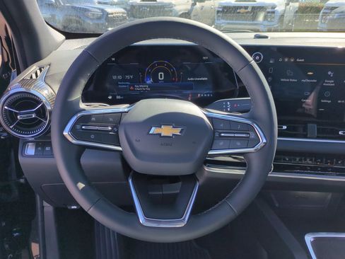 New 2026 Chevrolet Equinox LT image 11