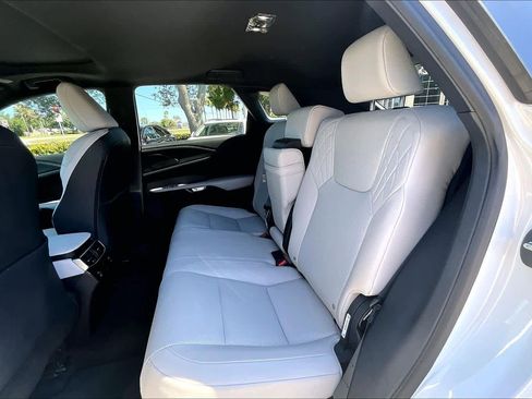 Used 2024 Lexus RX 350 Premium w/ Accessory Package (Z1) FWD image 21