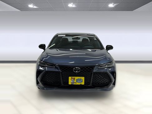 Used 2022 Toyota Avalon Touring w/ Advanced Safety Package FWD image 5
