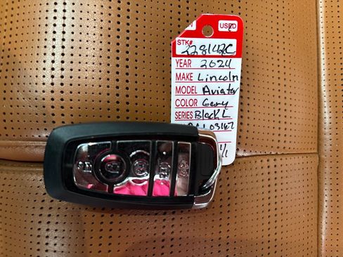 Used 2024 Lincoln Aviator Black Label w/ Jet Package AWD/4WD image 39