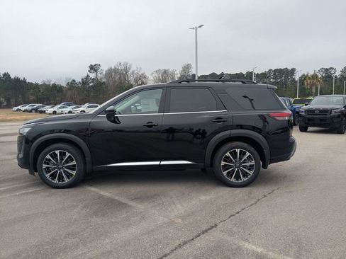 New 2026 Nissan Pathfinder Platinum image 6
