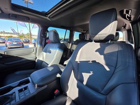 Used 2024 Toyota Land Cruiser image 17