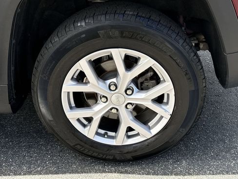 Used 2022 Jeep Grand Cherokee Limited AWD/4WD image 31