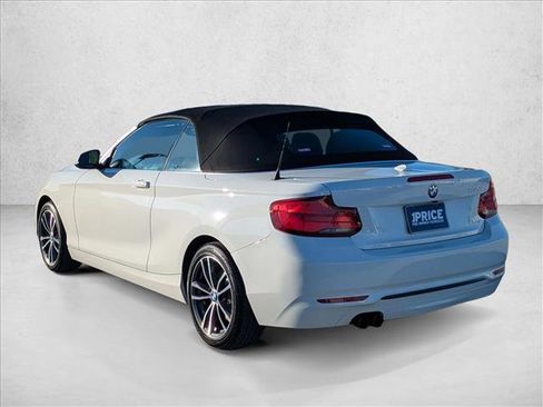 Used 2018 BMW 230i Convertible image 8