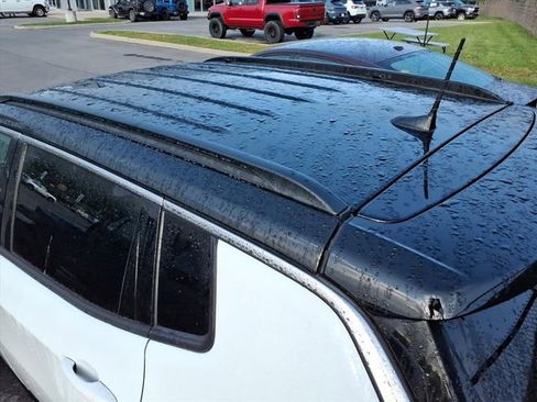 Used 2025 Jeep Compass Limited w/ Elite Group image 10