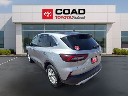 Used 2024 Ford Escape Active AWD/4WD image 3