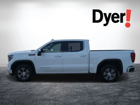 Certified 2025 GMC Sierra 1500 SLT RWD image 7