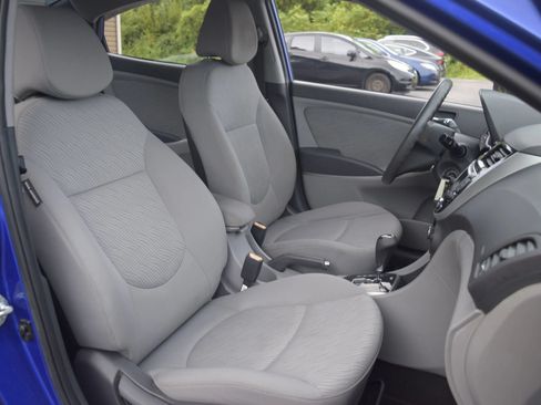 Used 2014 Hyundai Accent GLS w/ Option Group 2 FWD image 10