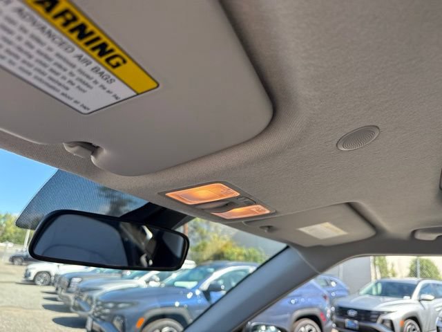 Used 2026 Hyundai Venue SEL FWD image 41