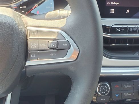 Used 2023 Jeep Compass Limited AWD/4WD image 15