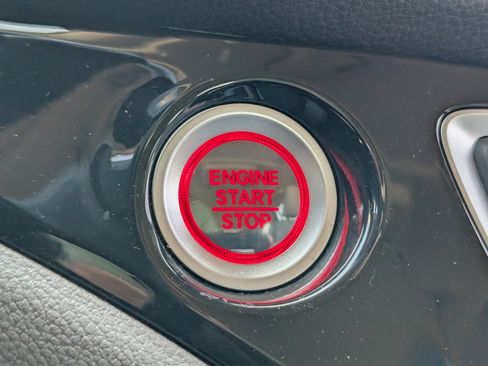 Used 2019 Honda Pilot Elite image 17