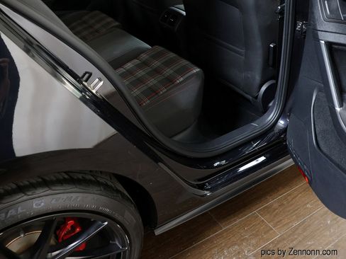 Used 2018 Volkswagen GTI S image 31