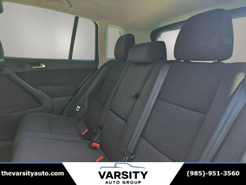 Used 2018 Volkswagen Tiguan Limited w/ Alloy Wheels Package image 14