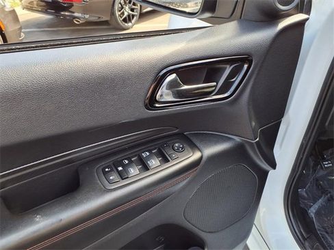Used 2023 Dodge Durango GT image 13