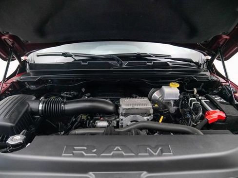 Used 2023 RAM 1500 Laramie AWD/4WD image 10