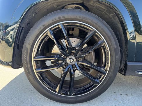 Certified 2025 Mercedes-Benz GLS 450 4MATIC image 4