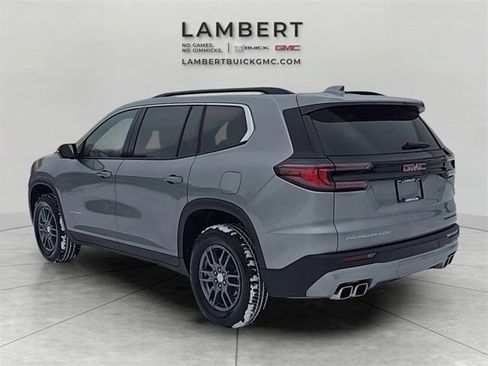 Used 2025 GMC Acadia Elevation image 3