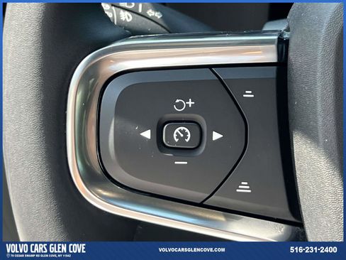 Used 2025 Volvo XC40 B5 Ultra w/ Climate Package image 21