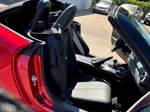 New 2025 MAZDA MX-5 Miata Grand Touring w/ Weather Package image 6