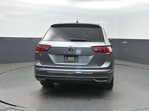 Used 2022 Volkswagen Tiguan SE FWD image 36