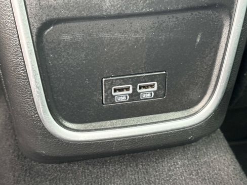 Used 2023 Dodge Charger Scat Pack w/ Navigation & Travel Group RWD image 17