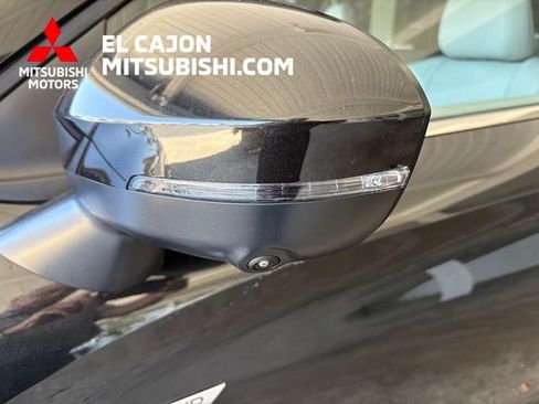 Used 2025 Mitsubishi Outlander SEL AWD/4WD image 11