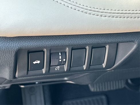 Certified 2025 Subaru Legacy Limited image 44