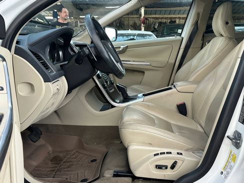 Used 2014 Volvo XC60 T6 AWD/4WD image 7