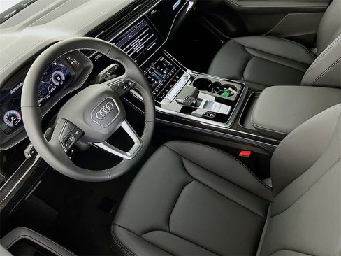 New 2026 Audi Q8 Premium Plus image 23