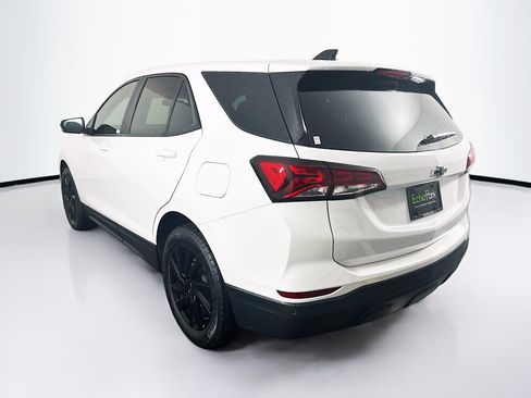 Used 2024 Chevrolet Equinox LS w/ LS Convenience Package image 5
