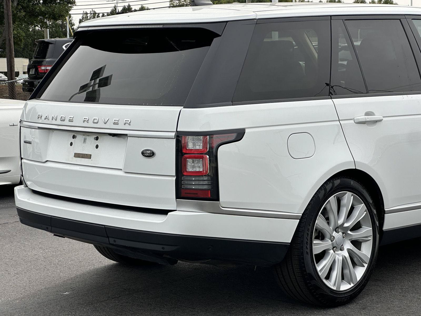 Used 2017 Land Rover Range Rover Supercharged AWD/4WD image 48