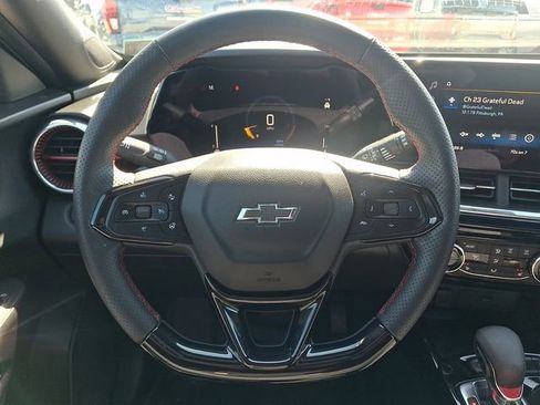 Used 2024 Chevrolet Trax RS w/ Sunroof Package image 20