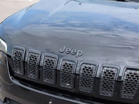 Used 2021 Jeep Cherokee Latitude AWD/4WD image 12