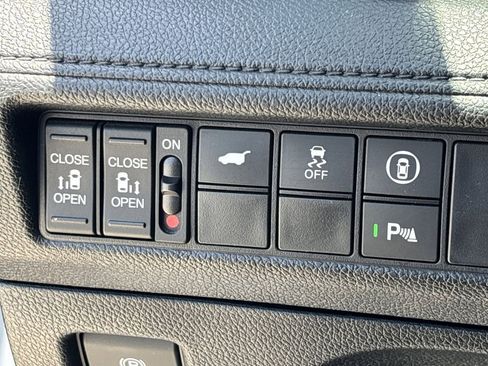 Certified 2023 Honda Odyssey Touring image 31