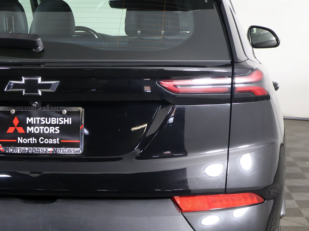 Used 2023 Chevrolet Bolt EUV Premier w/ Sun & Sound Package FWD image 21