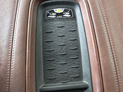 Used 2015 Cadillac Escalade Premium AWD/4WD image 28
