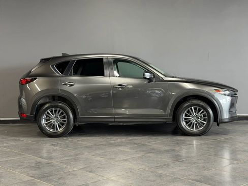 Used 2019 MAZDA CX-5 Touring image 4