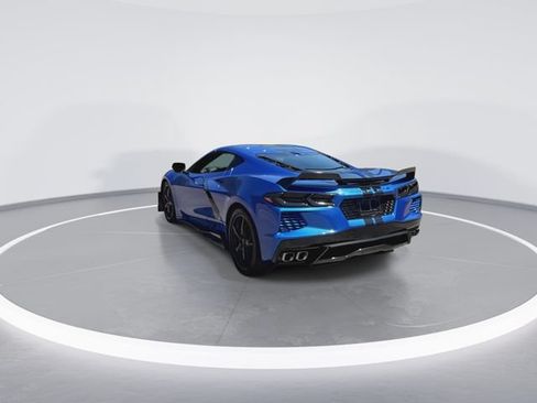 Used 2021 Chevrolet Corvette Stingray Premium Cpe w/ Z51 Performance Package RWD image 9
