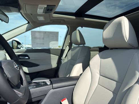 New 2026 Nissan Rogue SV w/ SV Premium Package image 27