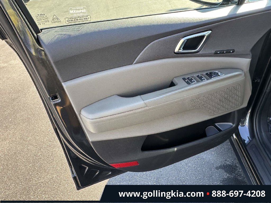 Certified 2026 Kia Carnival EX FWD image 14